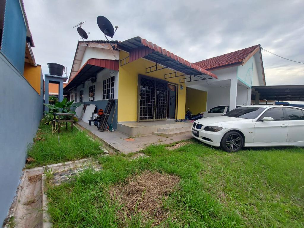 Semi D  TIDAK MENGADAP RUMAH ORANG TAMAN SUNGAI GEMAS