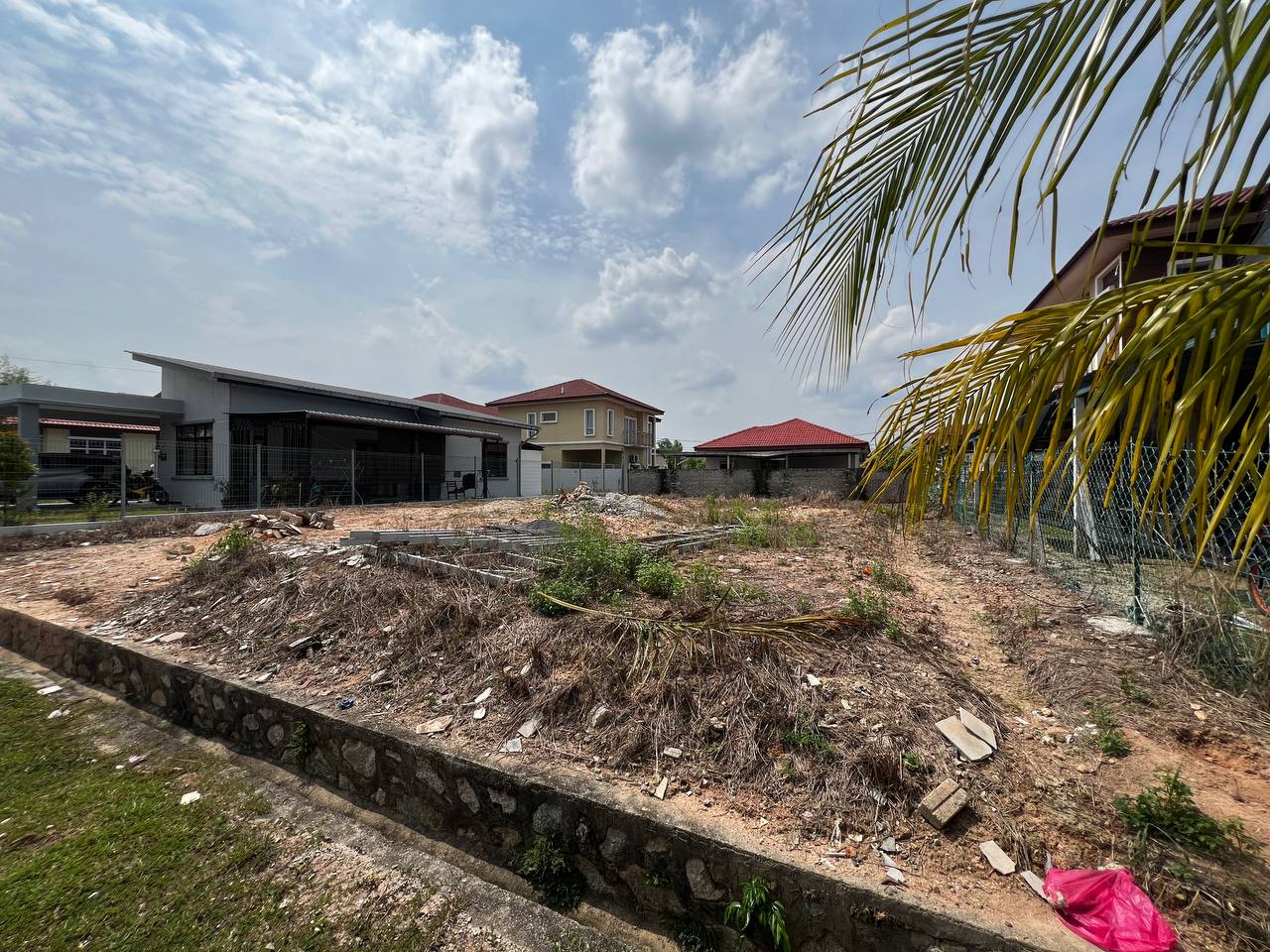 lot banglo Bandar Tasik Senngin Mahkota Hill lenggeng